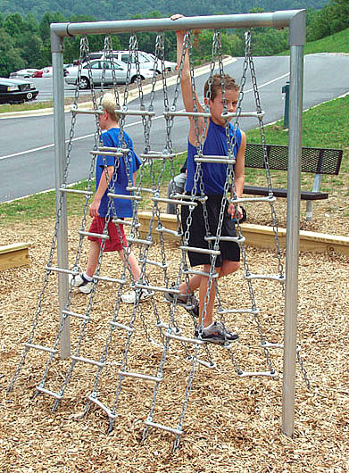 playgroundequipment_climbers_classic_scrambler+